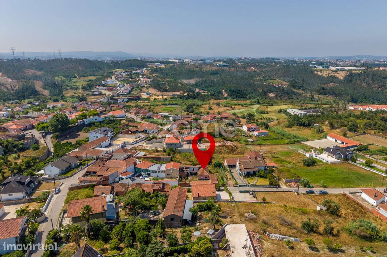 Moradia T2 || Para Reconstrução || Lote com 1.075m2-35