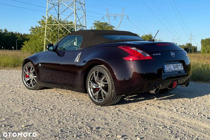 Nissan 370 Z Roadster Pack - 8