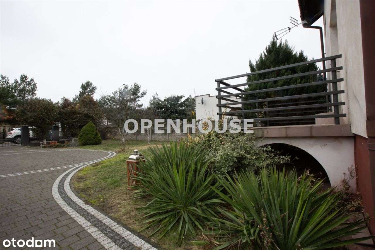 Wolnostojący z dwoma garażami.Przy Pkp Legionowo-15