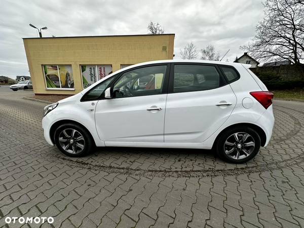 Hyundai ix20 1.6 CRDi Fifa World Cup Edition - 10