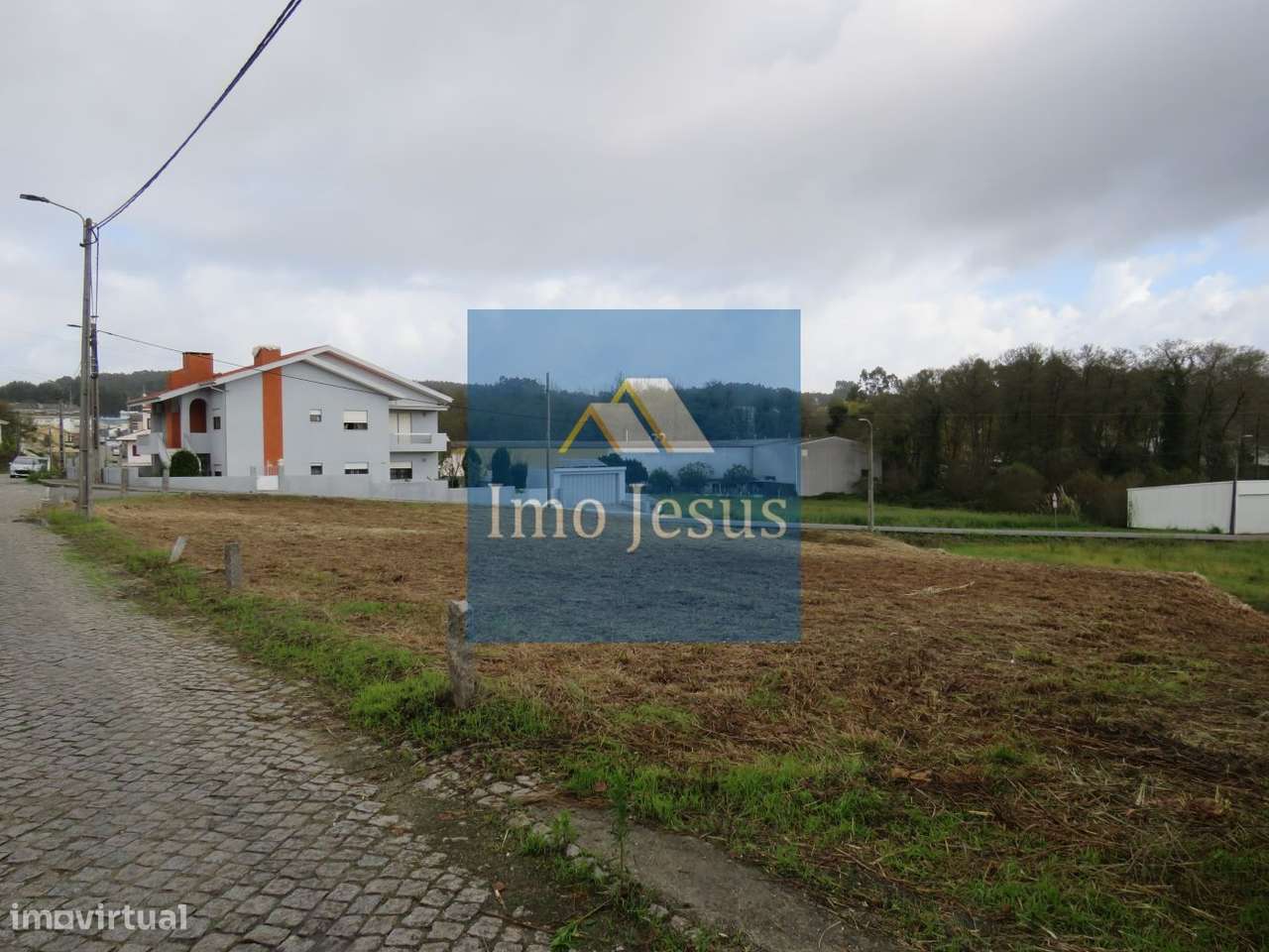 Terreno para construção com 3000 metros em Perosinho-3
