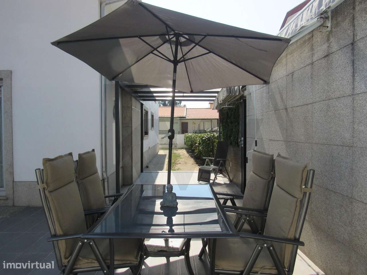 Moradia Térrea com Salão Superior | A 7 Minutos do Centro de Oliveira-35