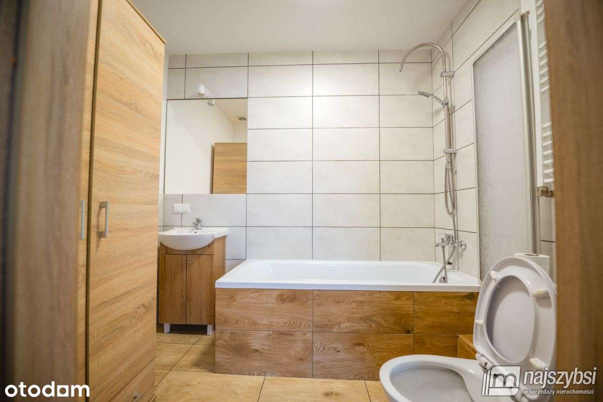 Police- Hostel na sprzedaż - Pełny obrazek: 4/14