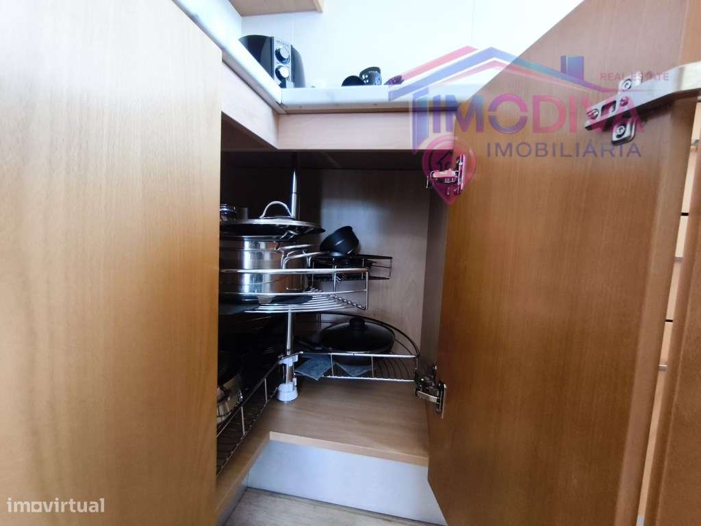 Moradia T3 recentemente renovada, com jardim em Graça, Pedrogão Grande-15