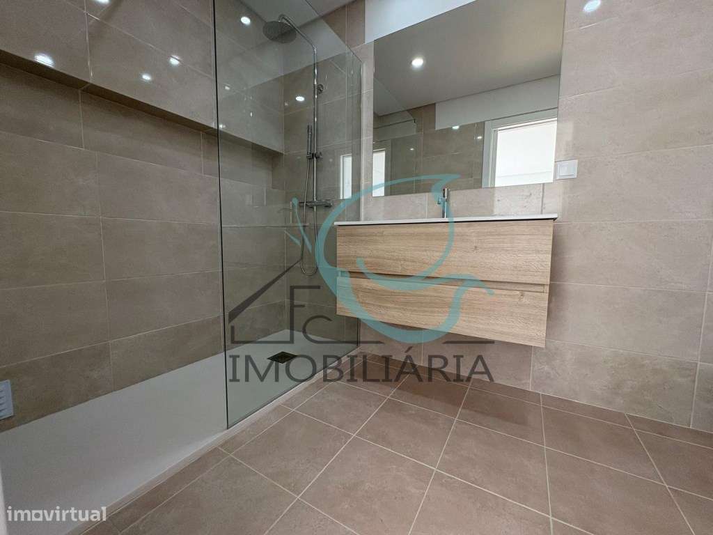 Moradia T3 com acabamentos de Luxo e Piscina - Quinta da Amizade-55