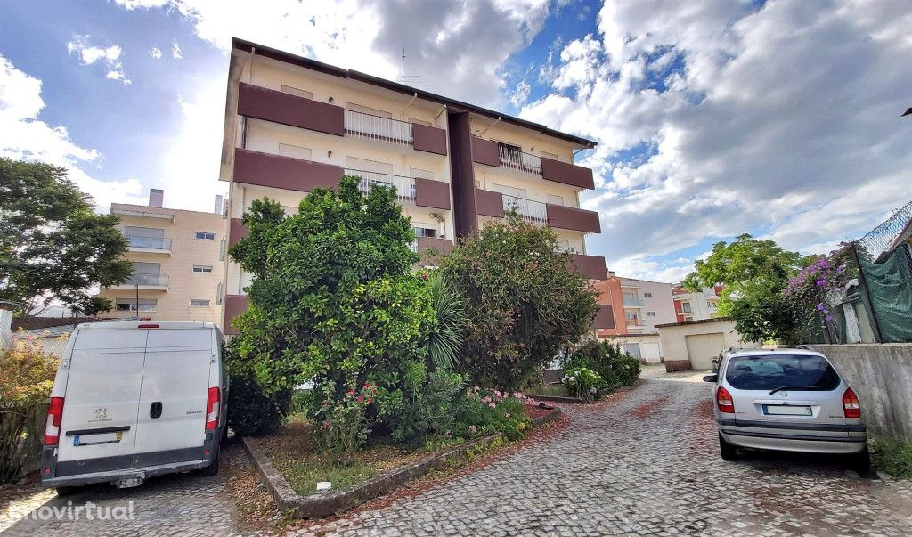 Apartamento T3 com garagem, Santa Clara