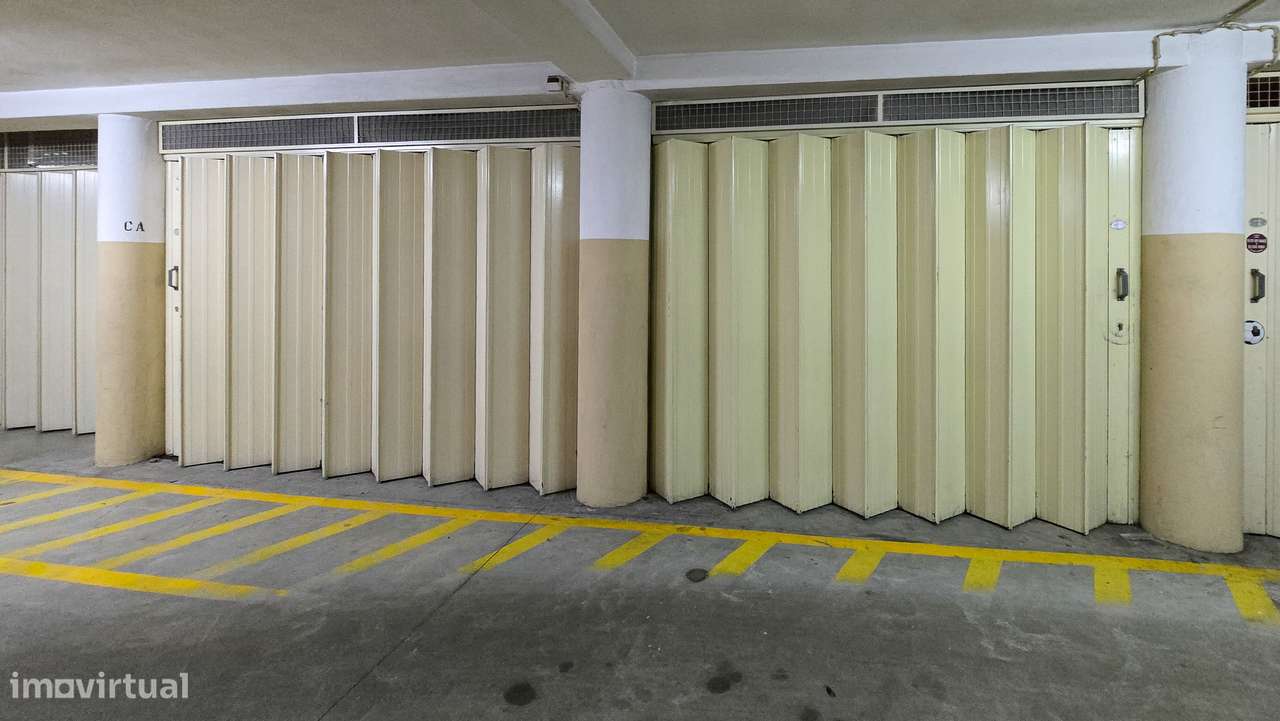 T3 Duplex Remodelado em Cond. Fechado -  São Félix da Marinha / Granja-28