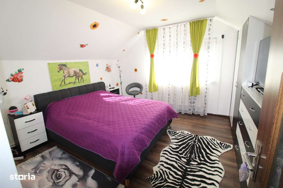 Vând casă Parter+Mansardă în Boș, la 8km de Hunedoara, teren 183mp-12