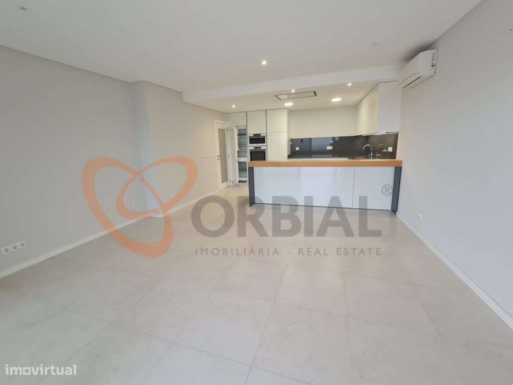 Apartamento T3 com vista mar para arrendamento ao ano em Albufeira - Grande imagem: 4/16