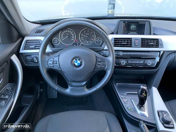 BMW 318 d Touring Advantage Auto - 4