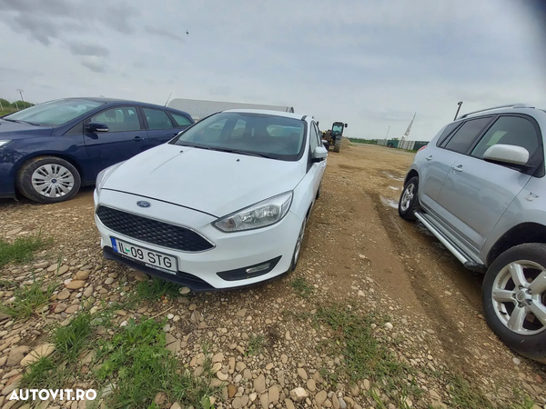 Ford Focus 1.0 EcoBoost Connected - 3