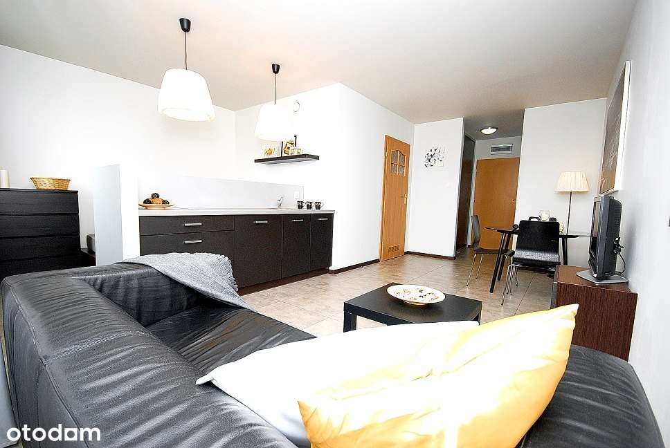 Blok z 2008r blisko Uniwersytetu WSB ochrona monitoring-0