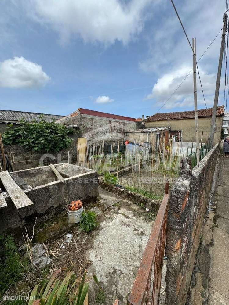 Casa térrea para recuperar - Grande imagem: 4/8