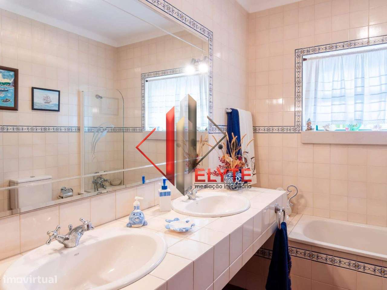 Moradia T7 no centro de Samora Correia-20