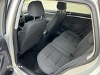 Volkswagen Golf 1.6 Comfortline - 16