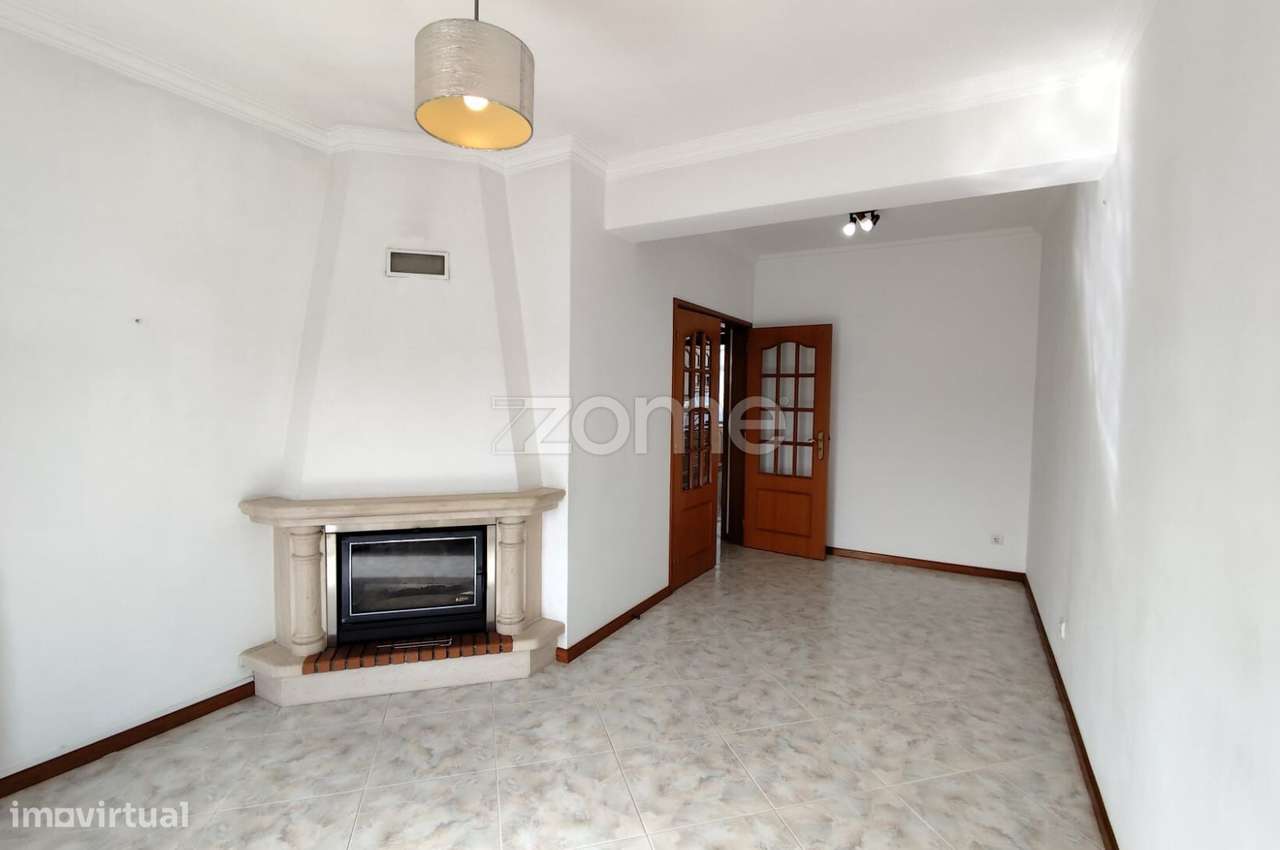 Apartamento T3 || Sótão || Urb. D. Inês, Pombal - Grande imagem: 2/15