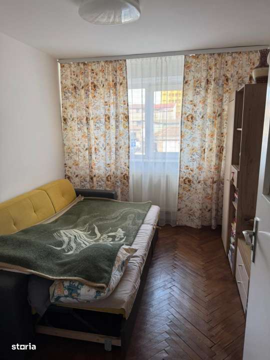 Apartament 3 camere decomandat- zona centru-1