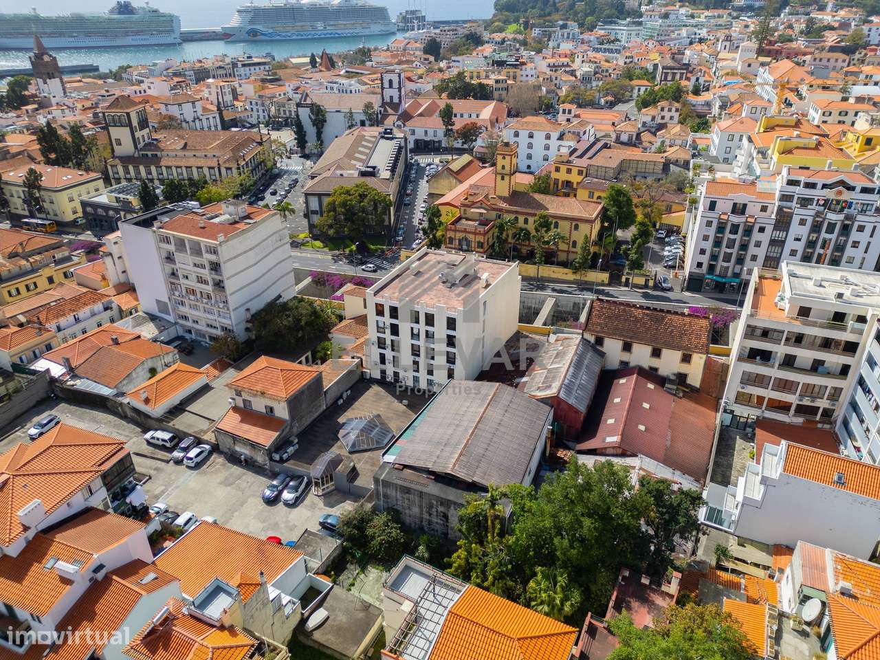 ESCRITÓRIO LOCALIZADO NO CENTRO DO FUNCHAL-25