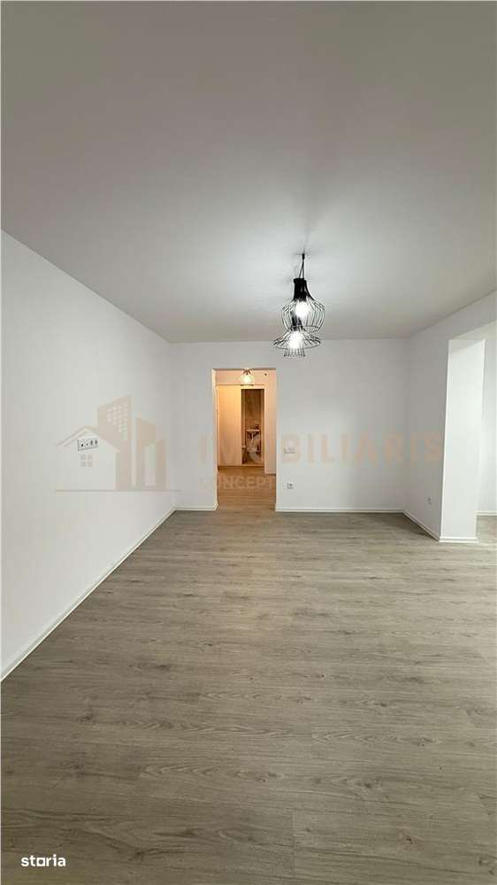 Apartament 3 camere de vanzare, zona Cartierul Sasar-2