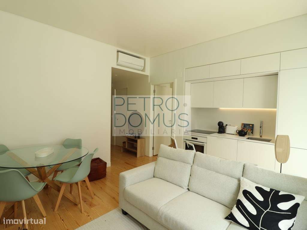 T1 NOVO MOBILADO - Grande imagem: 2/22