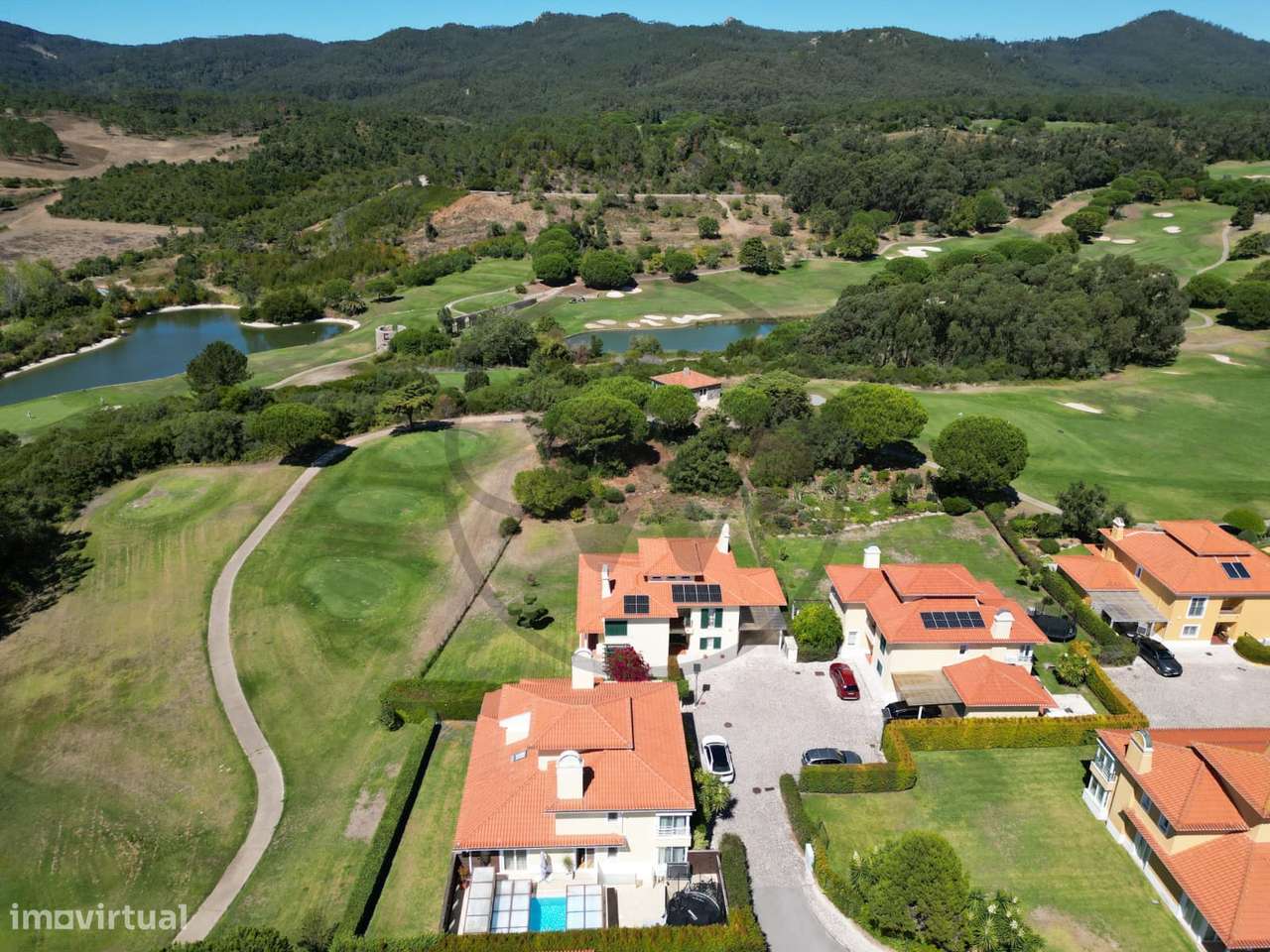 Moradia T5 Remodelada – Luxo no Resort Quinta da Penha Longa-42