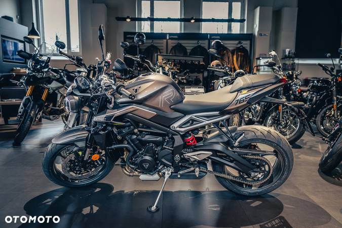 Triumph Street Triple - 6