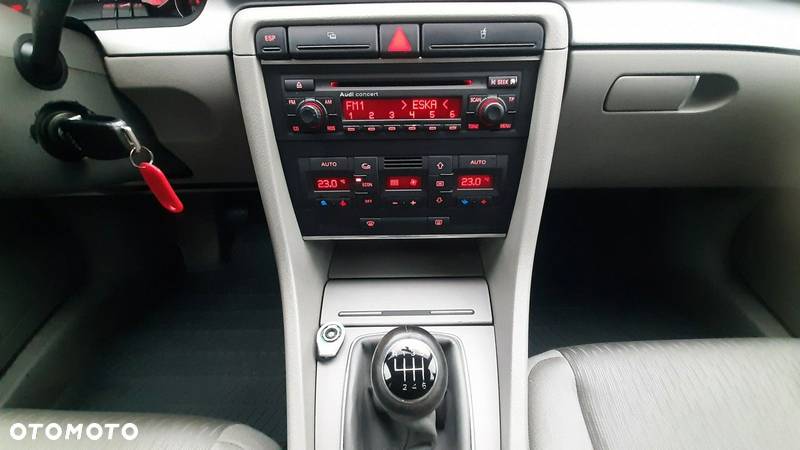 Audi A4 2.0 TDI - 15