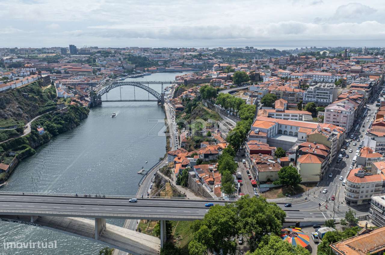 Moradia T3 Exclusiva no Passeio das Fontainhas - Grande imagem: 2/32