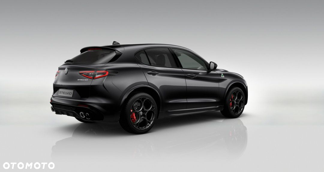 Alfa Romeo Stelvio - 3