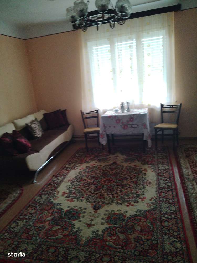 Imobil situat in Curtici 65 000 EURO - Imagine principală: 5/10