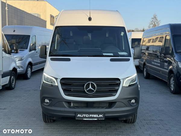 Mercedes-Benz Sprinter - 3