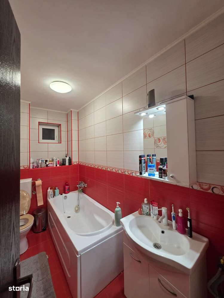 BABA -NOVAC-2 camere decomandate +parcare de la primarie - Imagine principală: 4/10