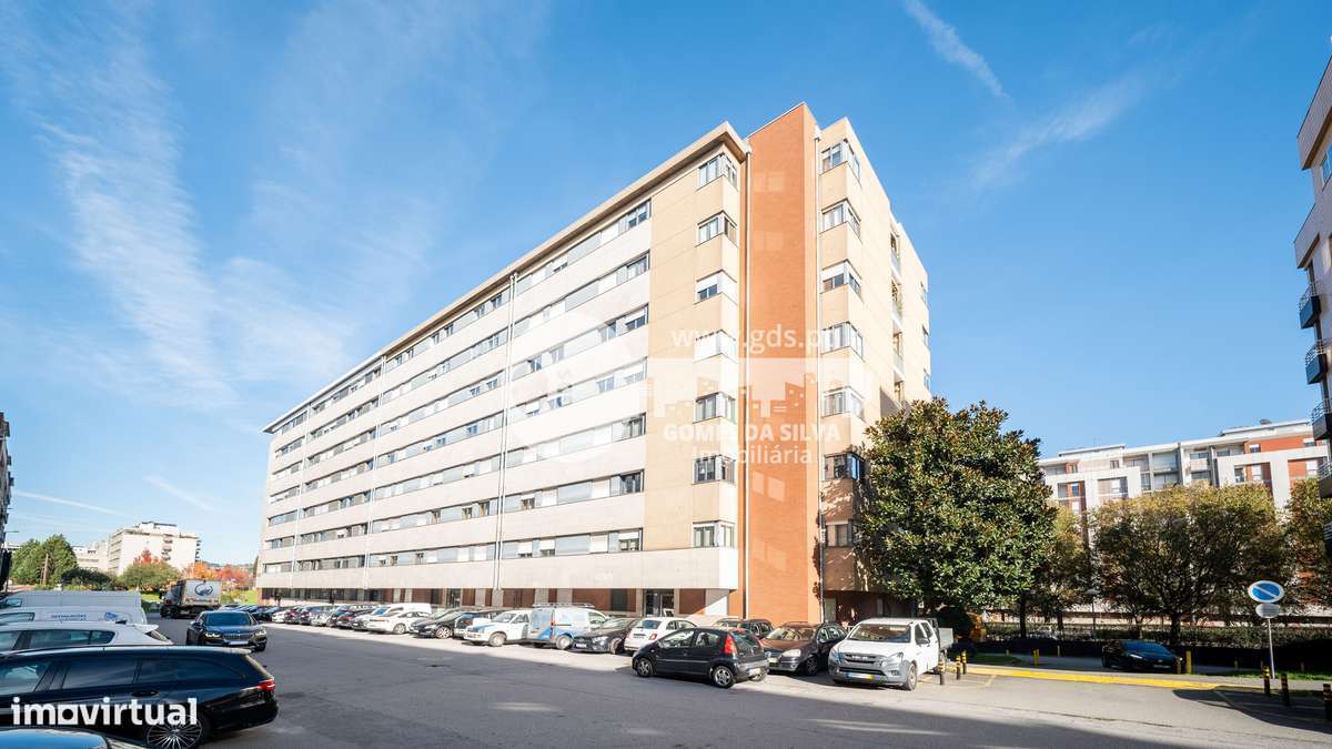 Apartamento T3 com Garagem – Rua José António Cruz, Braga (S. Vítor)-0