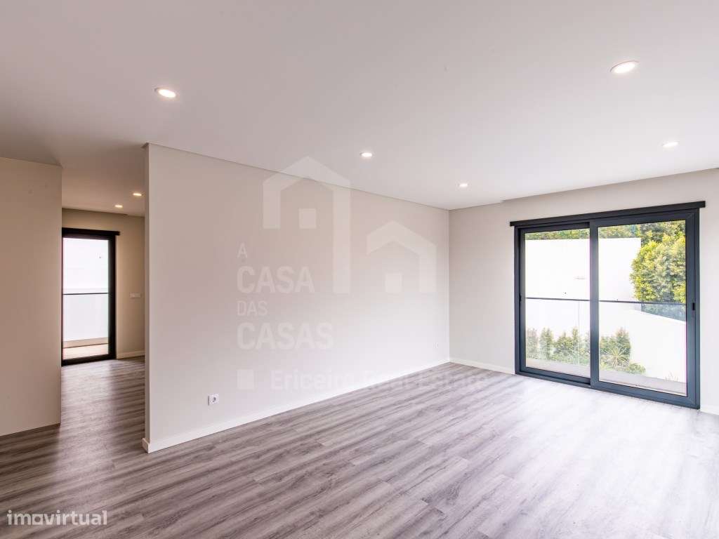 Vende Moradia T5 - Malveira 9km, A Casa das Casas-27