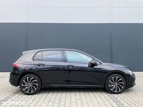 Volkswagen Golf VIII 1.5 eTSI EVO Life DSG - 5