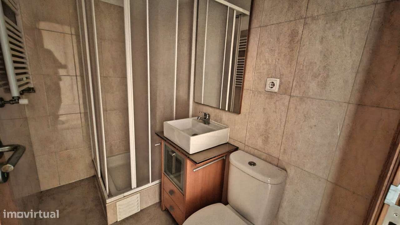 Apartamento T3 com 155m2, arrecadação e lugar  estacionamento Montijo.-14