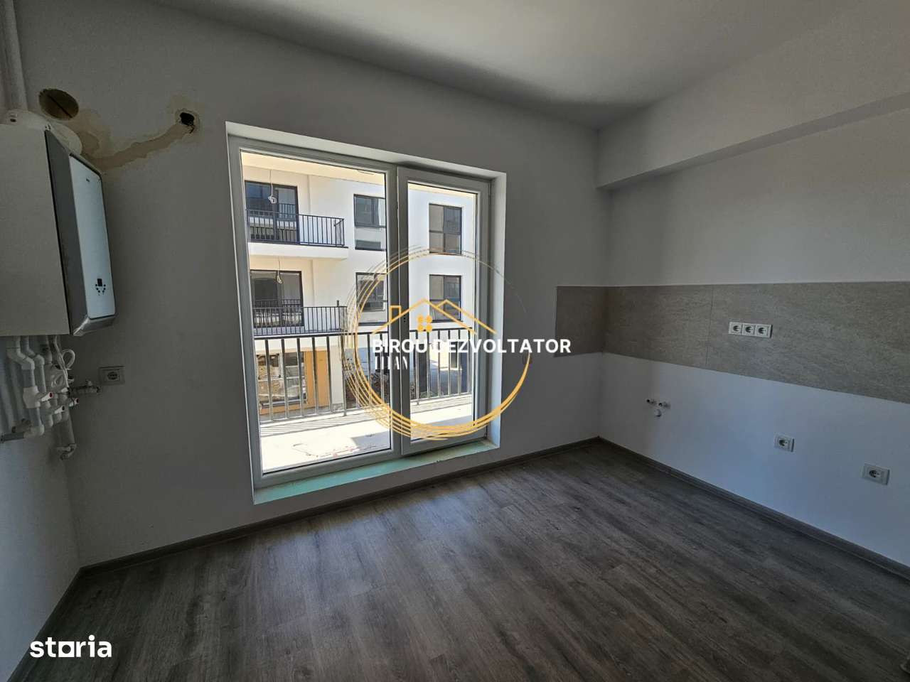 Decomandat 2 bai ansamblu premium metrou Teclu 12minute pallady ikea-9