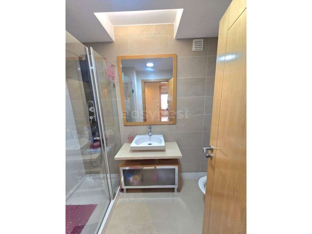 Apartamento T3 - Colinas do Cruzeiro c/ Garagem - Grande imagem: 3/20