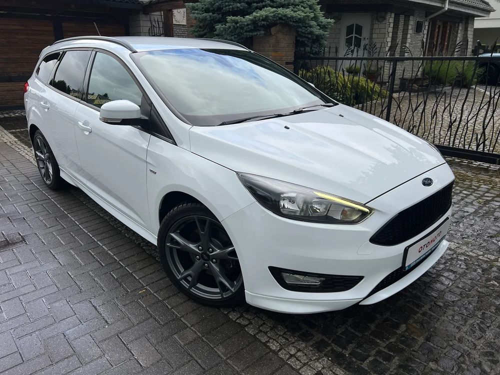 Ford Focus Mk3 (2010-2018) 1.5 EcoBoost ST-Line 2017