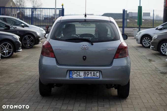 Toyota Yaris 1.0 Luna A/C - 5