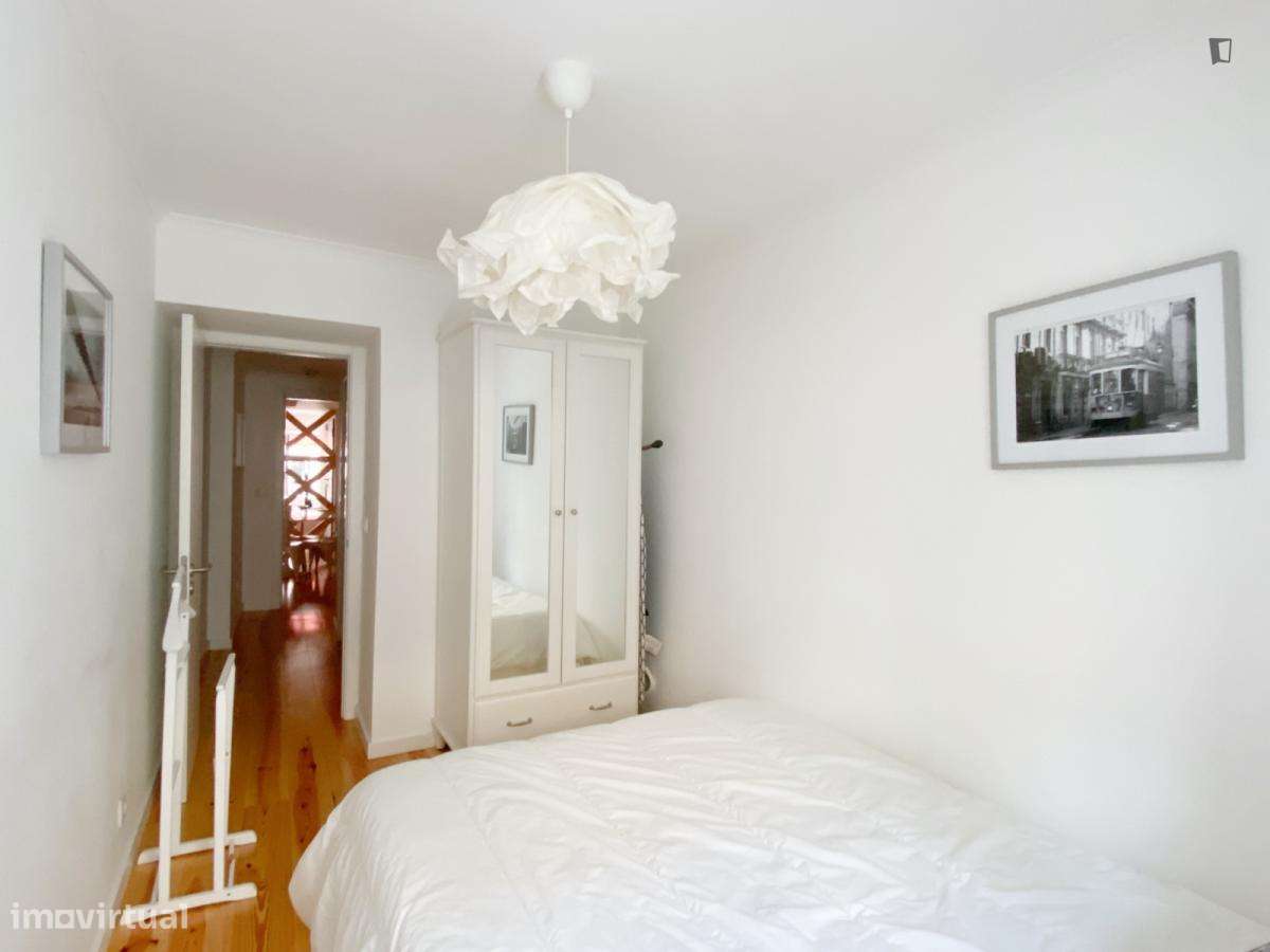 Apartamento com 2 quartos - localizado em Penha Lisbon - Grande imagem: 2/10