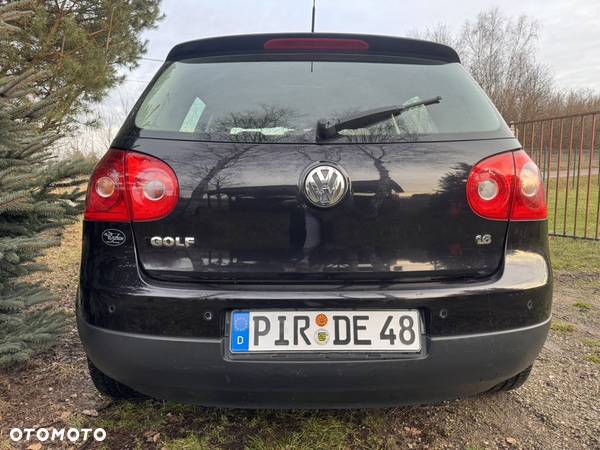 Volkswagen Golf 1.6 Comfortline - 20