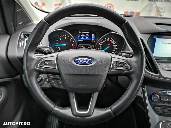 Ford Kuga - 20