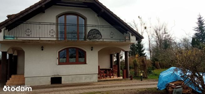 Dom blisko jeziora w krainie Borów Tucholskich