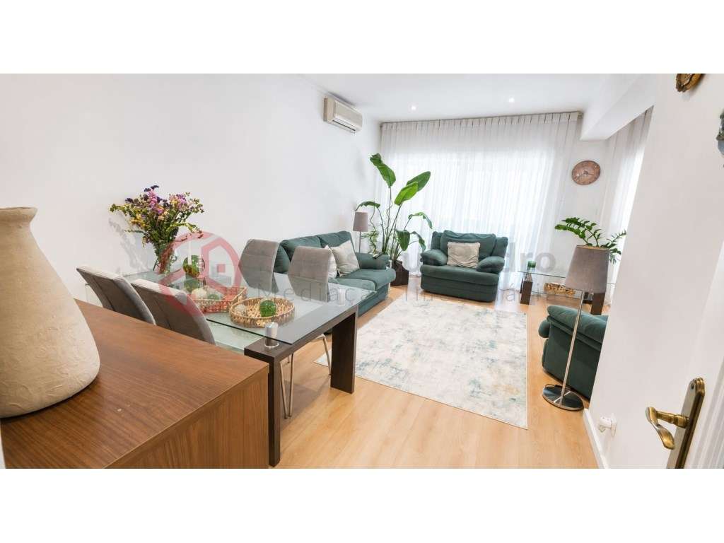 Apartamento T2 Remodelado em 2015 com Excelentes Áreas e Localizaçã...-9