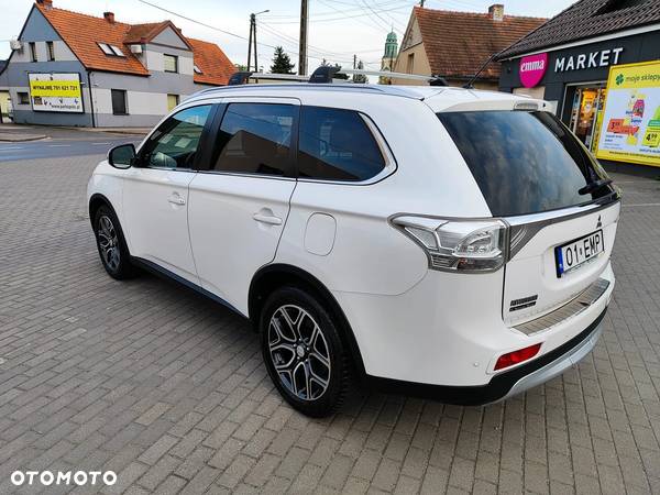 Mitsubishi Outlander 2.0 Intense CVT - 3