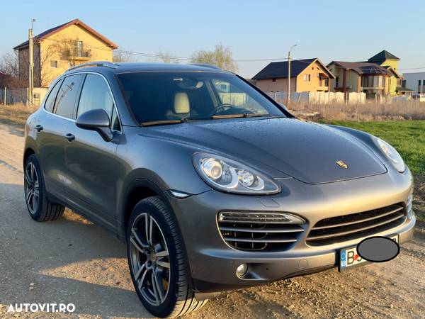 Porsche Cayenne 3.0 L V6 - 1