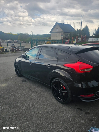 Ford Focus 2.0 TDCi ST - 17