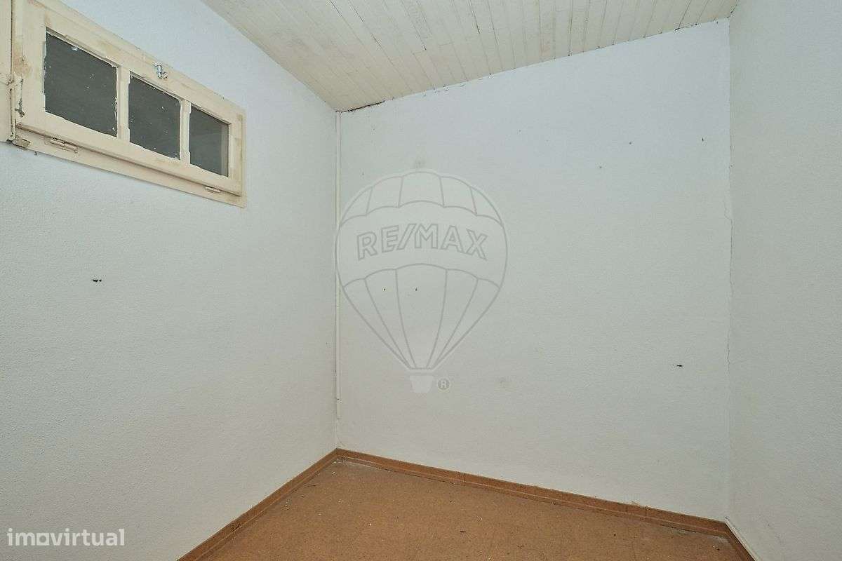 Moradia T1 para venda-7