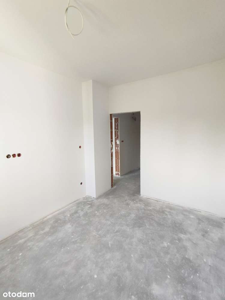 Nowoczesny dom 4 pokoje z garażem i klimatyzacją-8